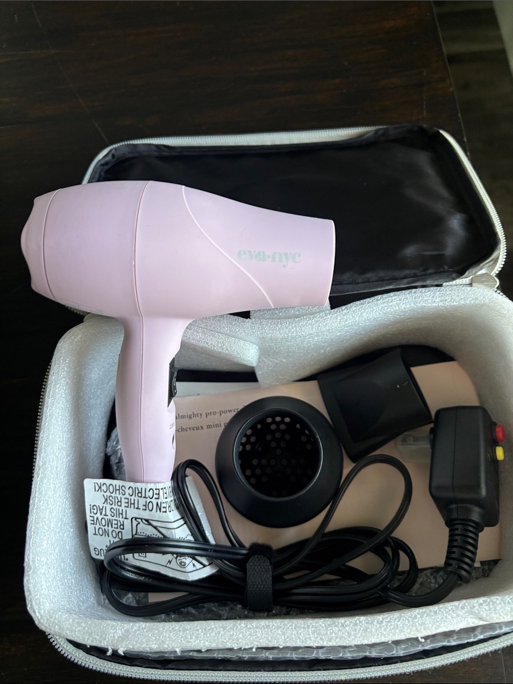 eva nyc Mini Hair Dryer in Light Pink